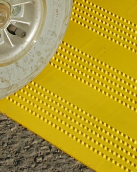 Wheelchair Ramp Mobility Scooter - Wheelie Bin Kerb Ramp
